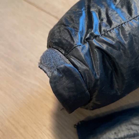 SOLD Mountain Hardware Down Puffer - Picture 12 of 12